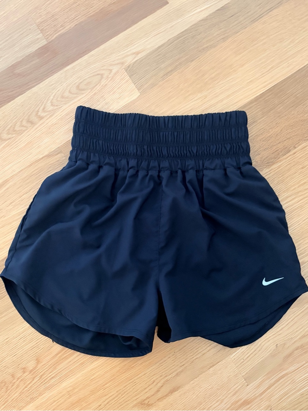 Nike Black Athletic High-Waist Running Shorts - Picture 2 of 7